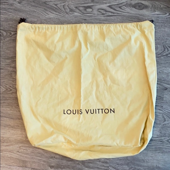 louis vuitton drawstring dust bag